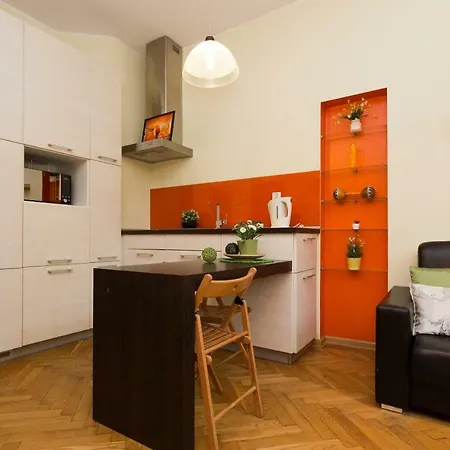 Bright And Charming- Golden Apartments&D8B *