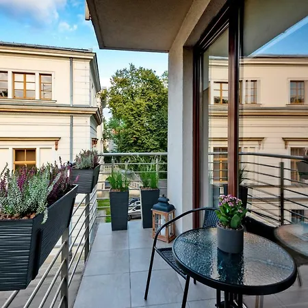 Apartment Kopernika8 Miro With Balcony And Ac