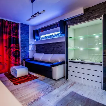 Apartment Apartament Czyzyny - Jacuzzi - Arena- Expo - Muzeum Lotnictwa - Park Wodny *