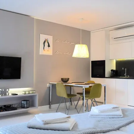 Apartament łazarza 13