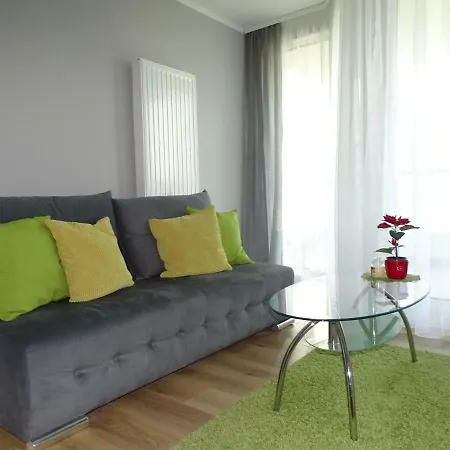 Mogilska Tower + Garaz Apartment