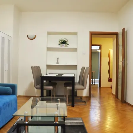Retoryka 6a By Homeprime Apartment