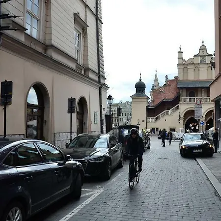 Romeo & Julia Luxury Apartments- Walking Distance To Main Square Apartament *