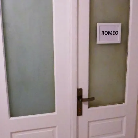 Romeo & Julia Luxury Apartments- Walking Distance To Main Square Kraków