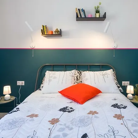 Romeo & Julia Luxury Apartments- Walking Distance To Main Square Apartament *