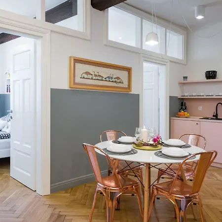 Romeo & Julia Luxury Apartments- Walking Distance To Main Square Kraków