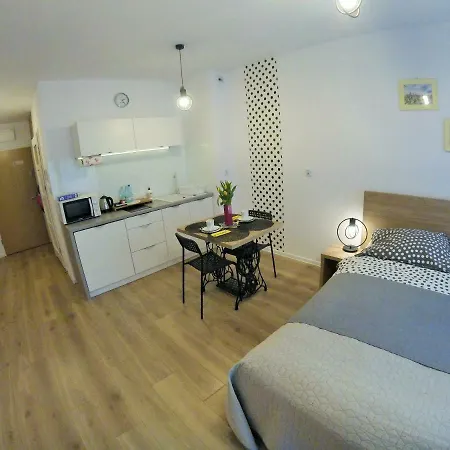 Polka Dot Cracow Apartament *