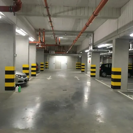 Brown Sugar | Free Garage | 2 Separate *