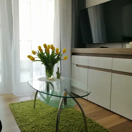 Mogilska Tower + Garaz Apartment
