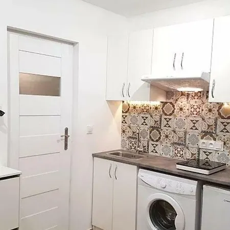 Studio Solna 4 *