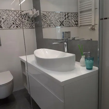 Apartament Myah *