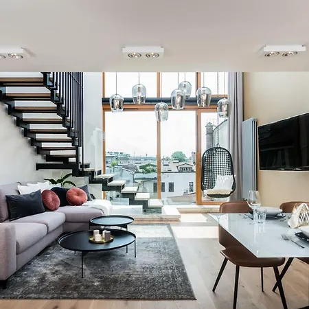 Panoramic Penthouse By Max Krakow