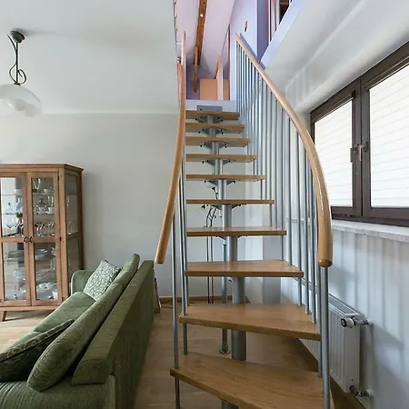 Olsza Cozy & Quiet 2 Level Apartment