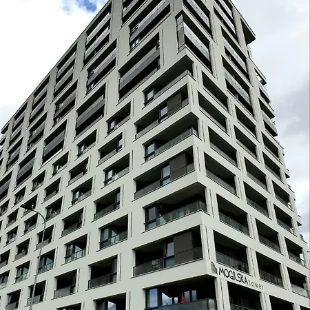 Mogilska Tower Near Tauron Arena By Inpoint - Free Underground Parking Apartment