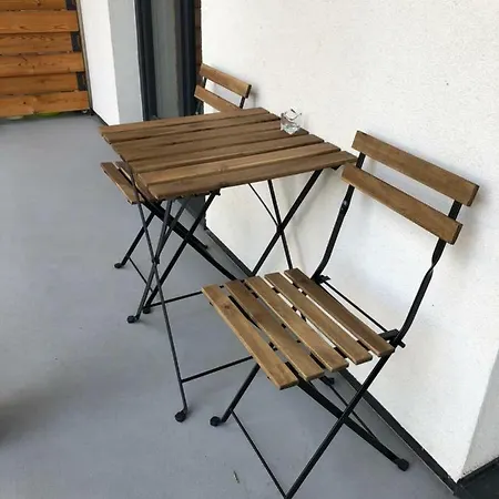 Apartment Lox *