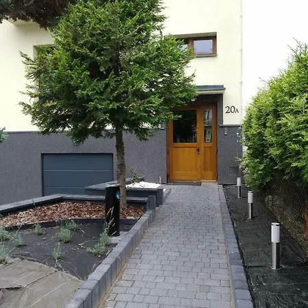 Apartment Bob *