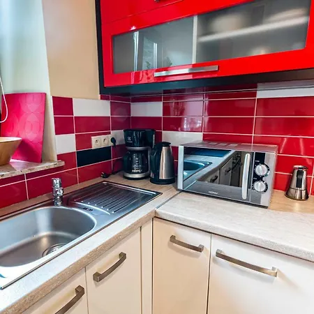 Happyguests Apartment *