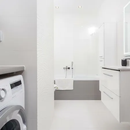Apartment Mogilska Tower Near Tauron Arena By Inpoint - Free Underground Parking