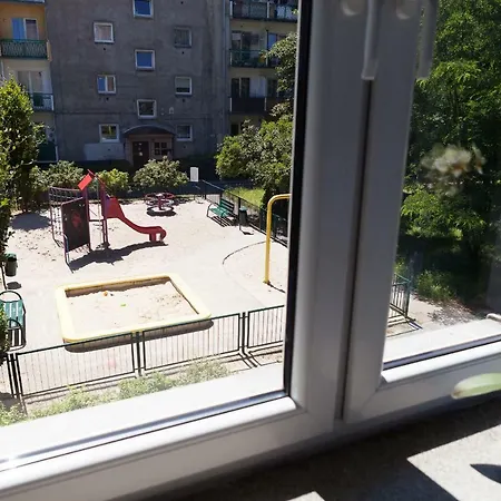 Charming Old Town & Jewish District, Quiet Neighborhood Apartment