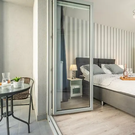 Apartament Exclusive Vermelo