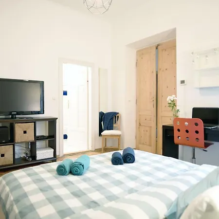 Large And Cozy 60 M2, Cracow Old Town Apartament Kraków