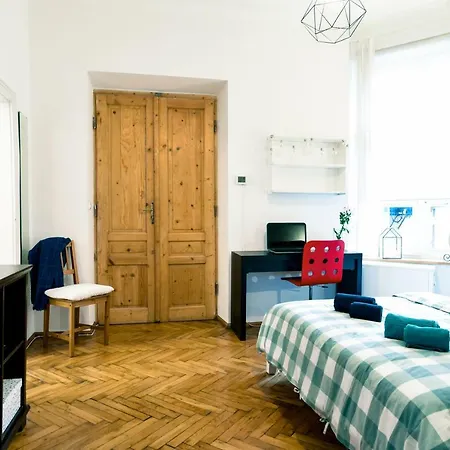 Apartament Large And Cozy 60 M2, Cracow Old Town