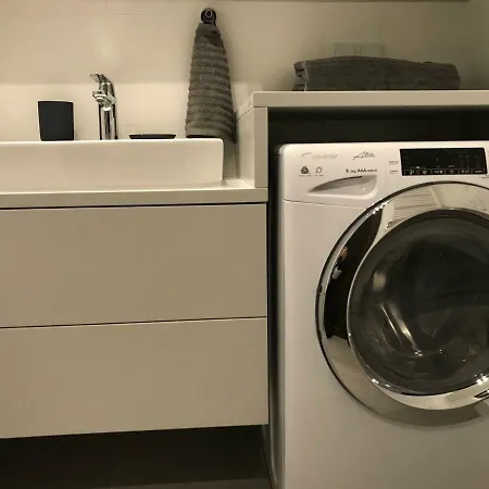 Lox Apartment