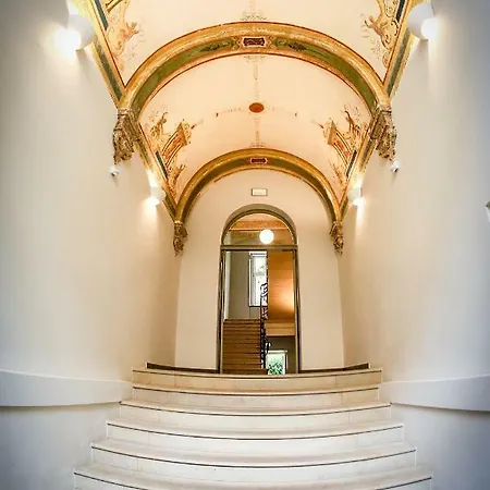 Sky&light Апартаменты *