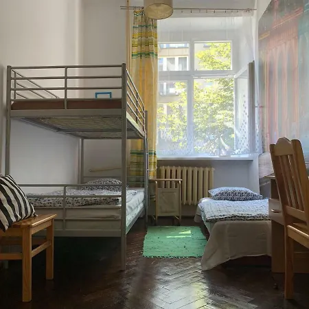 Aleje 28 Hostel
