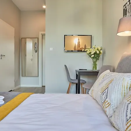 Aparthotel Florianska 32 By Pi Krakow