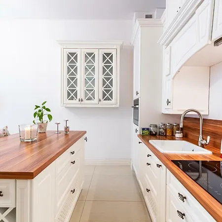 Happyguests Apartment