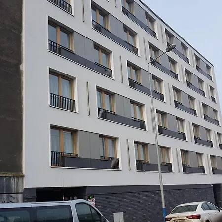 Aparthotel Hello Halicka 5