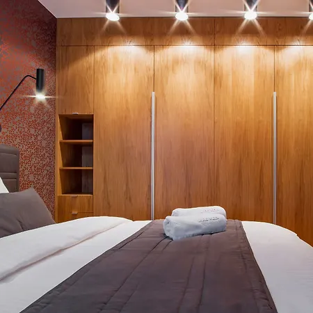 Angel Wawel Luxury By Amstra Apartment