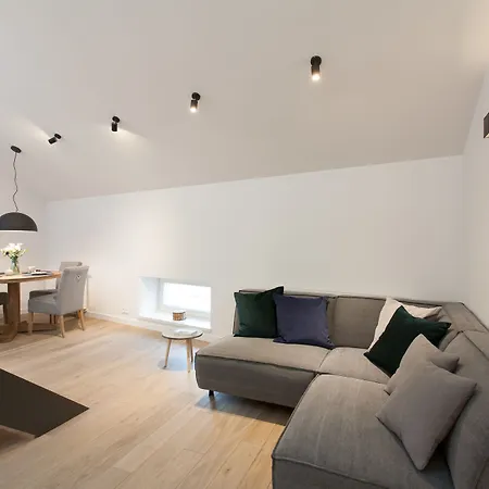 Mint Luxury At The Main Square Apartment *