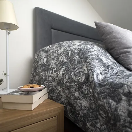 Apartment Tww - *