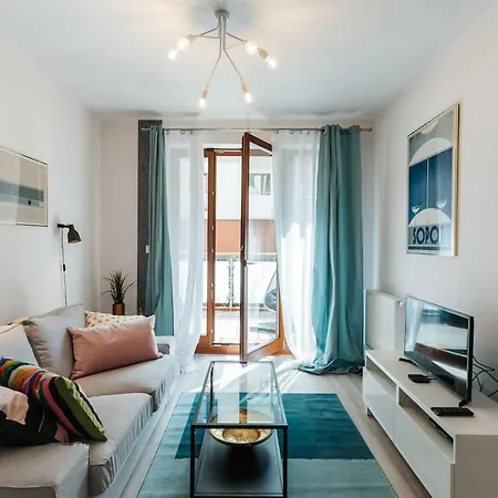 Nica Old Town Free Parking Spacious Sunny Terrace Apartment *
