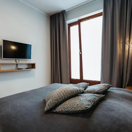 Apartment Harmonica Old Town With Free Parking