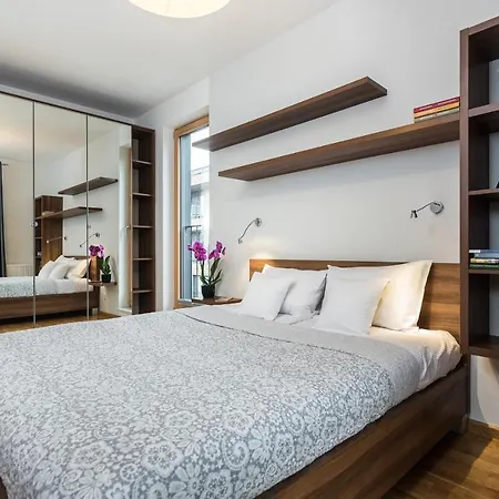 Goodhome Browar Lubicz Apartment