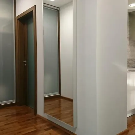 Quiet And Spacious With Garage Option