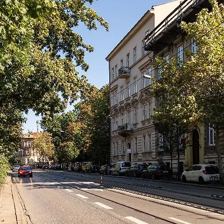 Maximum Krakow