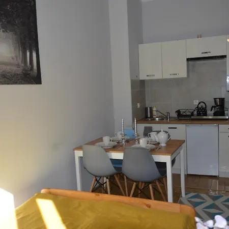 Appartamento Mazowiecka 11 *