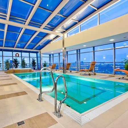 Qubus Hotel