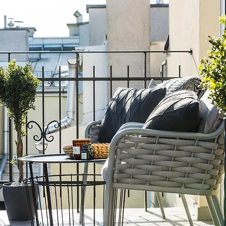 Penthouse Orzeszkowa By Loft Affair Apartament