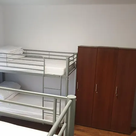 Zielony Zakątek Hostel *