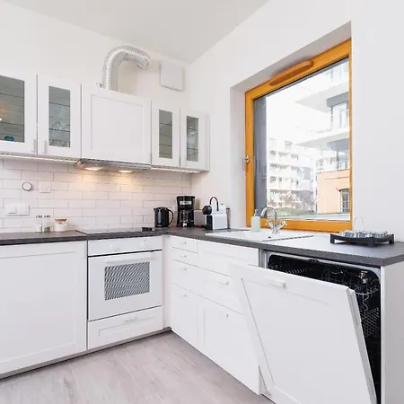 Cracow Rakowicka By Renters Apartment