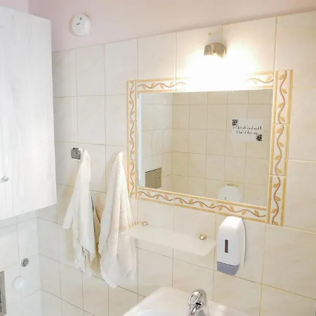 Hostel Heynow Rooms, And In Center Kraków