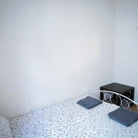 Heynow Rooms, And In Center * Krakow