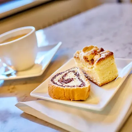 Pollera 3* Krakow