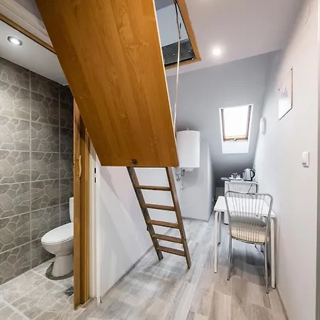 Hugo Apartment *
