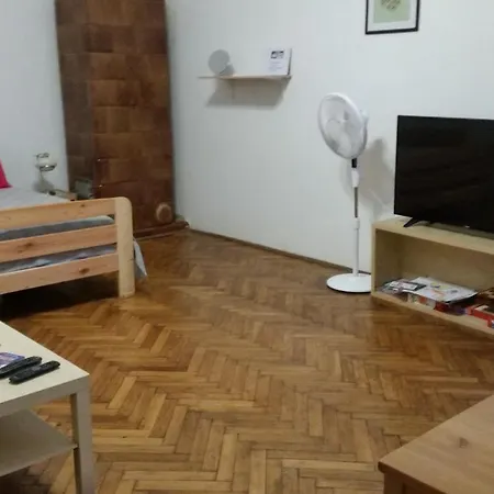 B4